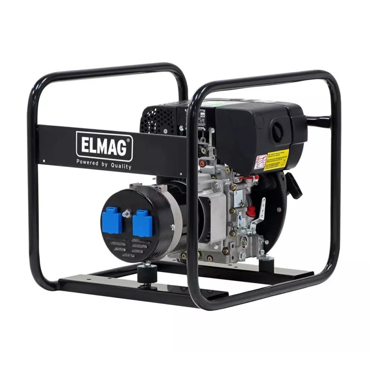 Stromerzeuger im Rohrrahmen aus anderer Seite; links Generator mit zwei blauen Steckdosen, rechts Motorblock und Tank, freigestellt.