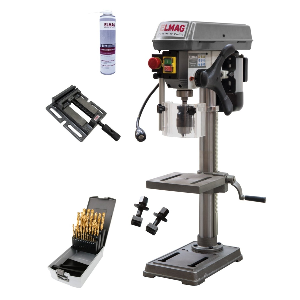 Ständerbohrmaschine mit Bohrschutz; daneben Schraubstock, Bohrersatz im Kasten, zwei Spannpratzen und Dose Schneidölspray.