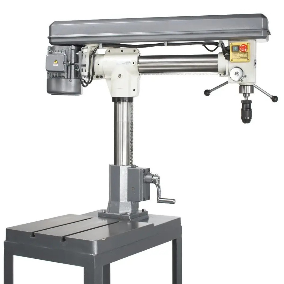 Seitenansicht der ELMAG Radial-Tischbohrmaschine RKBM 16 T mit waagerechtem Ausleger, Motor, Bohrfutter und höhenverstellbarer Säule.