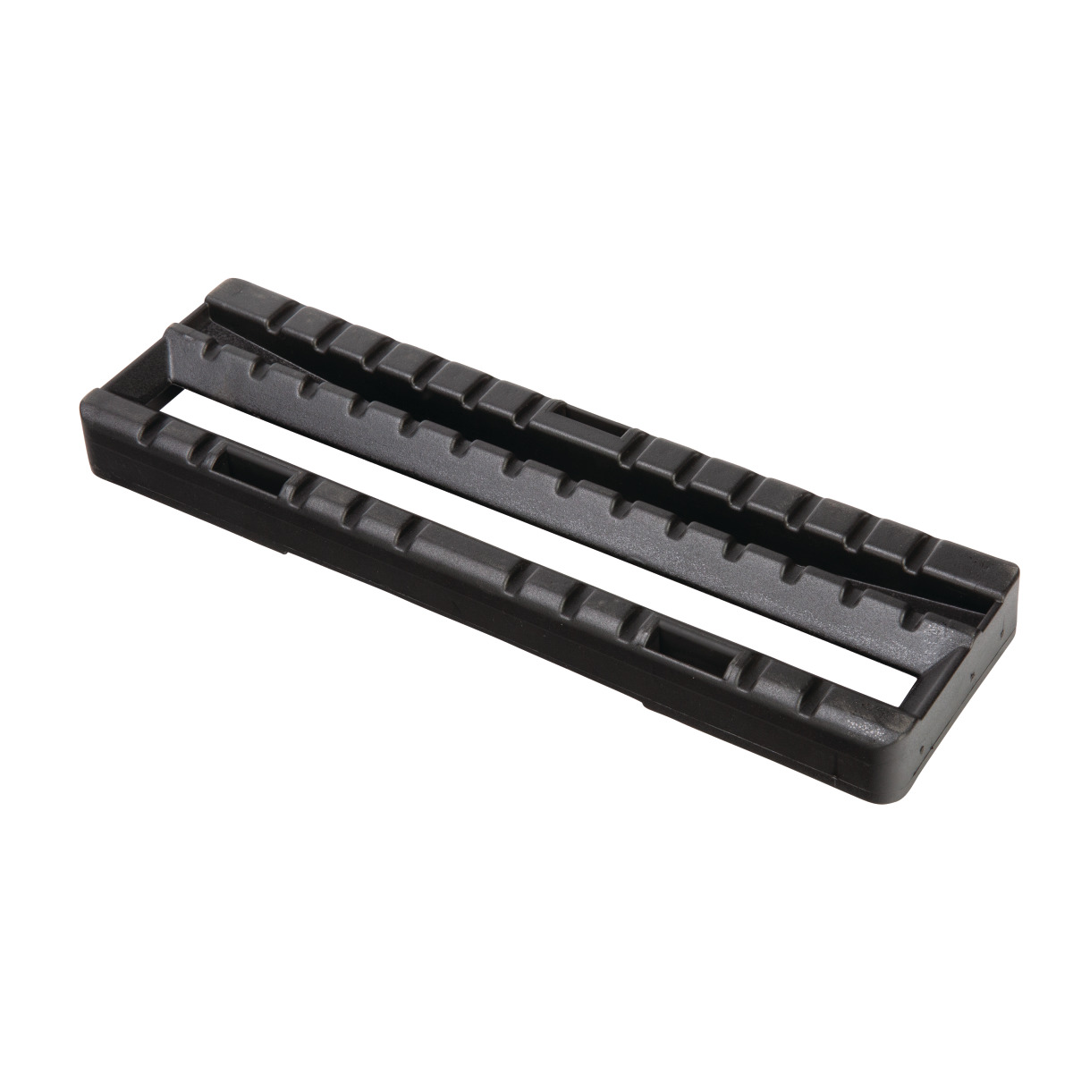 Schwarzer rechteckiger Düsenaufsatz aus Kunststoff mit Rillenstruktur, geeignet als Zubehörteil für Dampfreiniger zur Boden- oder Flächenreinigung.