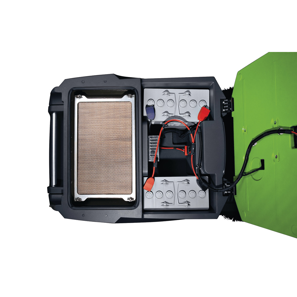 Aufsitz-Kehrsaugmaschine AUKM 600 Geöffnete Maschine mit sichtbarem Akku- und Filtersystem im Inneren.