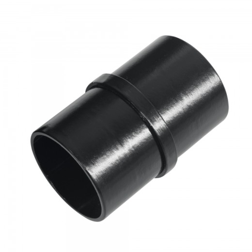 Schwarzer Adapter aus Metall, dient als Verbindungselement für BLACK BULL Rammschutz-Barrieren in Industriebereichen.
