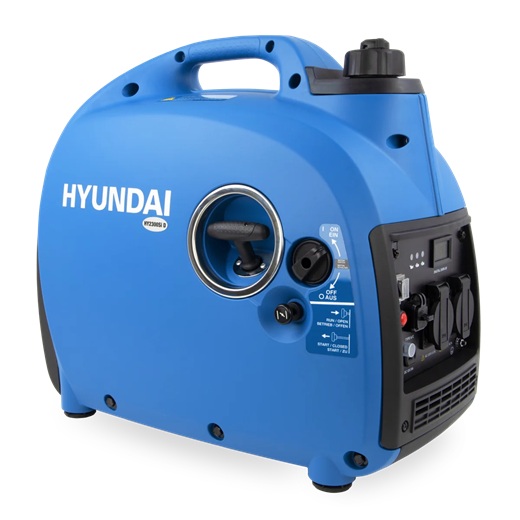 Blauer tragbarer Hyundai Inverter-Generator mit Handgriff, Startseilzug und Steckdosenfeld an der Seite für Stromversorgung unterwegs.