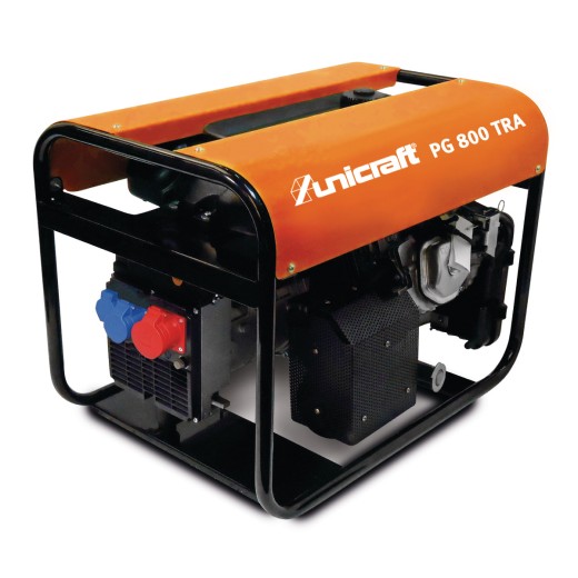 Unicraft PG 800 TRA Stromgenerator schräg von vorn, orangefarbener Schutzrahmen, sichtbarer Motorblock und farbige Steckdosen.