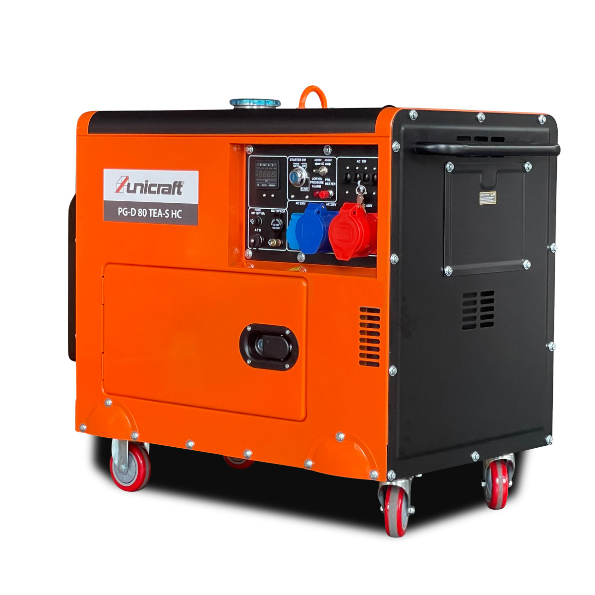 Unicraft-Dieselgenerator auf Rollen mit großer Frontklappe und Steckdosenfeld, orange-schwarzes Design, robust für mobilen Einsatz.