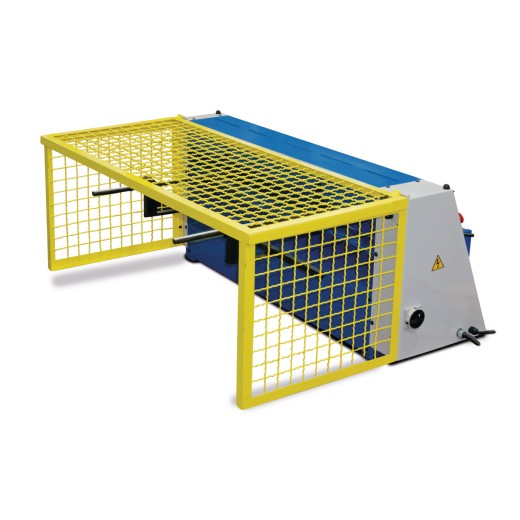 Motorische Tafelblechschere MTBS 1050-10 Seitliche Rückansicht der Biegemaschine mit geöffnetem gelben Schutzgitter.