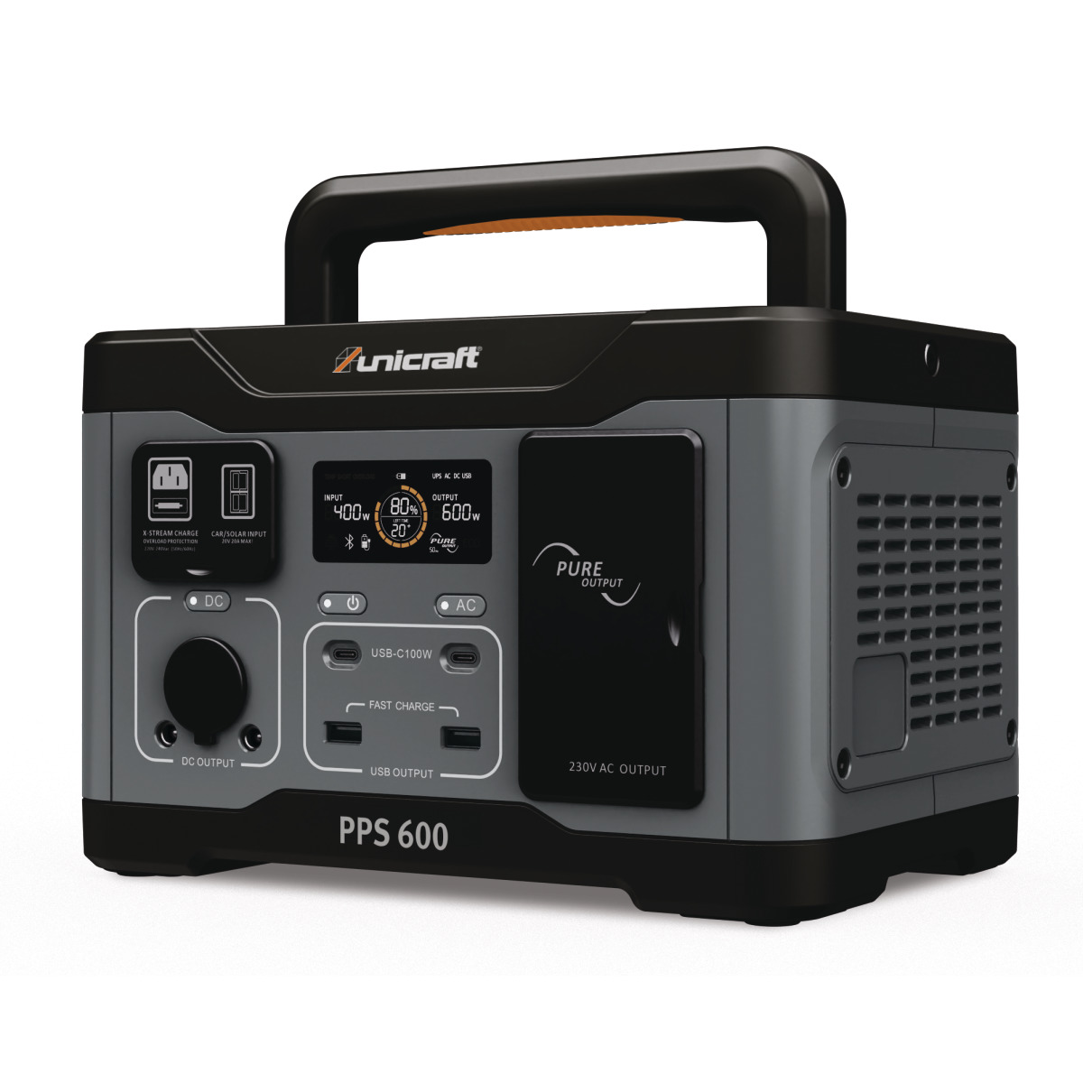 Schrägansicht der Powerstation PPS 600 mit Tragegriff, Display und Anschlussfeldern.
