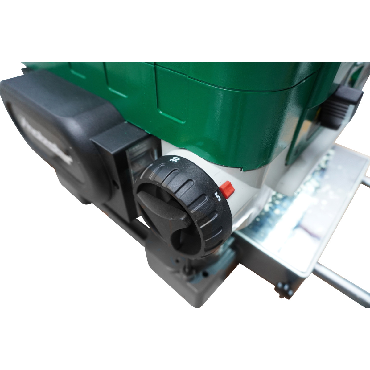 Dickenhobel DH 330-2 Nahaufnahme des Einstellrads am Dickenhobel mit Skala und rotem Zeiger