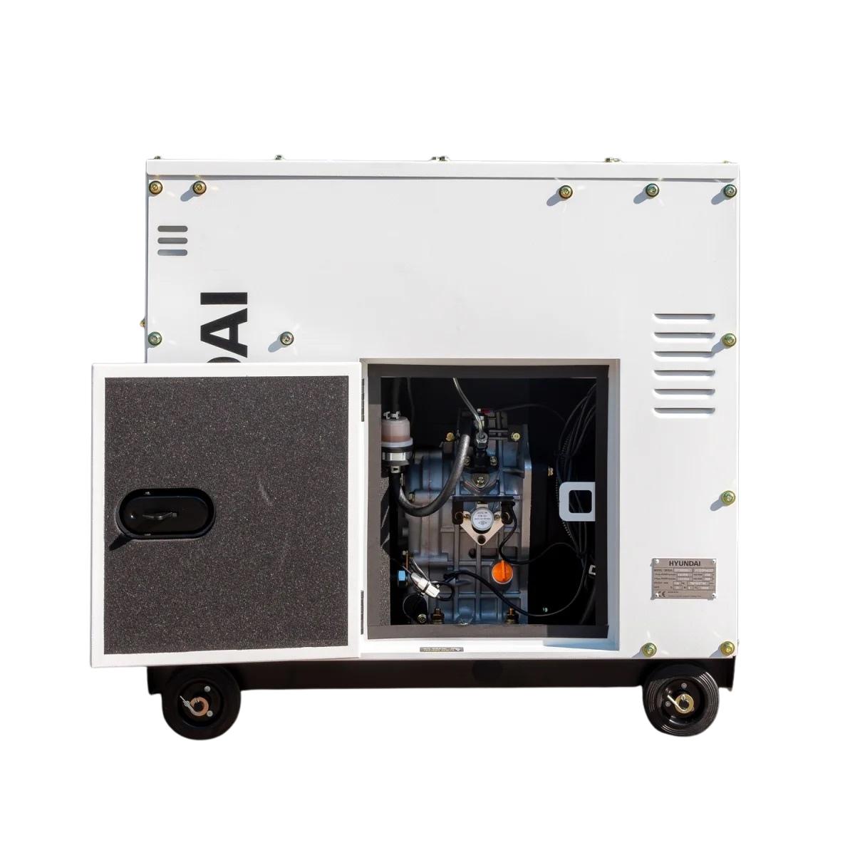 Hyundai Stromerzeuger DHY9000 SEi-T Seitenansicht des Hyundai DHY9000SEI-T mit geöffneter Wartungstür und sichtbarem Motorraum im Inneren.