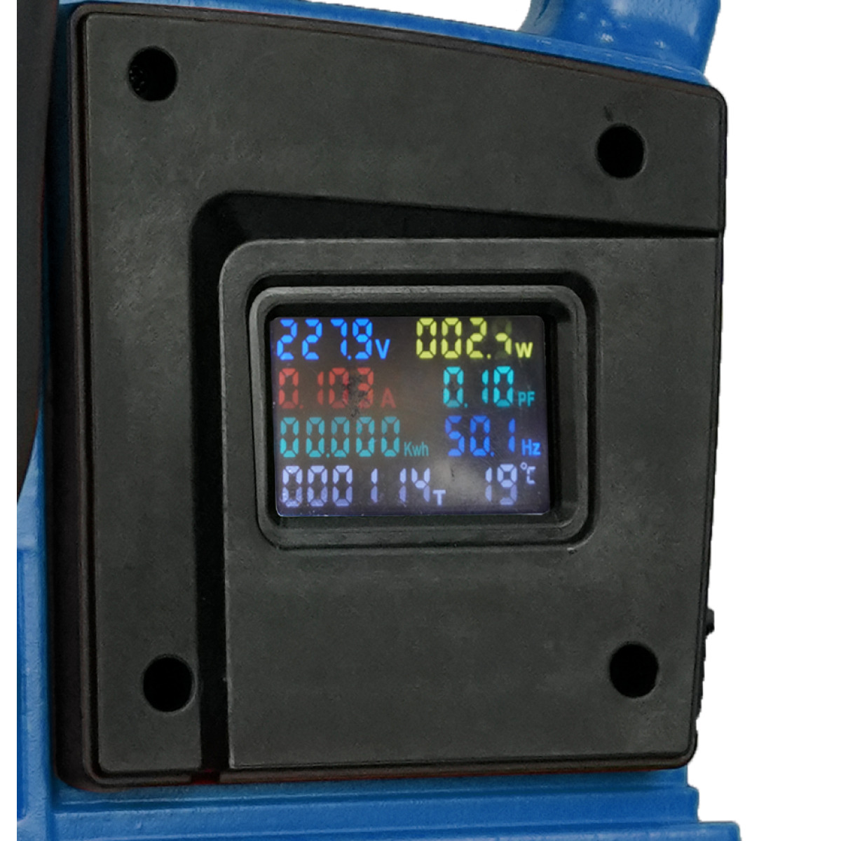 Magnetkernbohrmaschine MB 502 BL-V Nahaufnahme des Displays im Sockel der Magnet-Kernbohrmaschine mit farbigen Messwerten und schwarzem Rahmen.